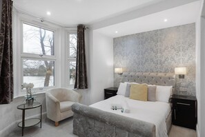 1 多间卧室、熨斗/熨衣板、WiFi、床单