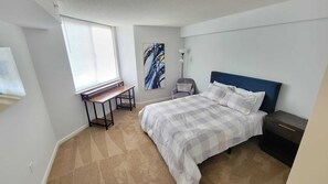 1 bedroom, desk, travel cot, WiFi