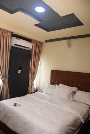 Standard Double Room | Individually furnished, desk, laptop workspace, free WiFi