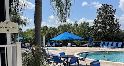 Spacious upgraded 1st floor condo w/ Resort Amenities. Disney, less than 15 mins