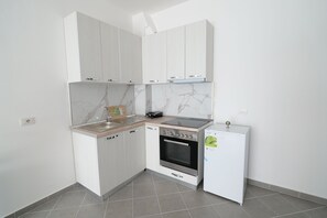Private kitchen - Albania Dream Holidays Apartment  (Sarandë)