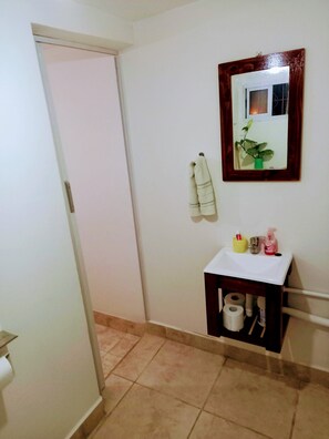 Shower, bidet - My house, your house (Salta)