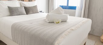 Sandy Bay Home with roof terrace and sea views