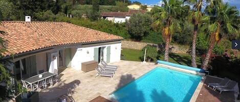 Alberca al aire libre