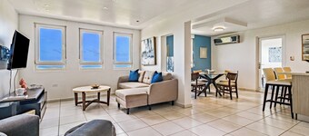 Vista Mar- Beautiful Beach View Apartment!