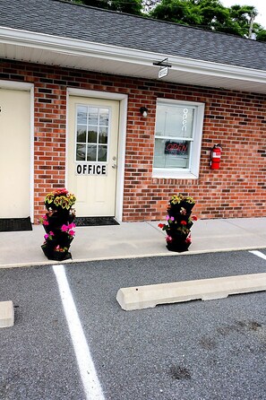 Reception - Relax Inn Smyrna (Smyrna)