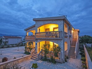 Exterior - apartment A - Blue Apartment (Vir)