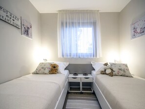 2 slaapkamers, een strijkplank/strijkijzer, gratis wifi, beddengoed