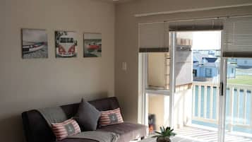 Een smart-tv en een open haard