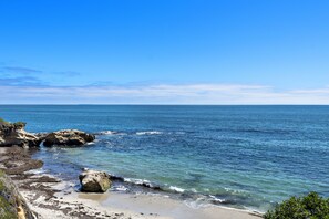 Beach - Almost Oceanfront home in woods cove (Laguna Beach)