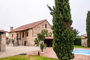 Front of property - Casa Rural Laxido (Rianxo)