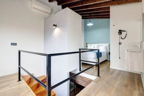 Superior appartement, 1 slaapkamer | Een strijkplank/strijkijzer, gratis wifi, beddengoed