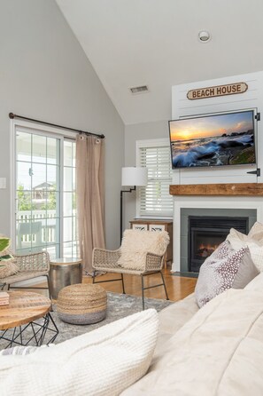 TV connectée, cheminée