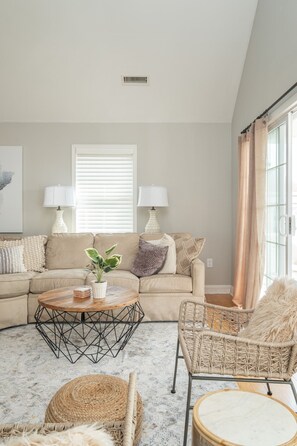 Smart TV, fireplace - Luxury Beach Condo  - downtown area in Ocean City, NJ (Ocean City)