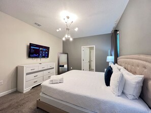9 bedrooms, desk, iron/ironing board, travel cot - 1225 Private Pool/Spa/Theater/Game Resort 9/5 Disney (Four Corners)