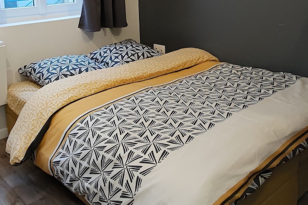 1 Schlafzimmer, Schreibtisch, kostenloses WLAN, Bettwäsche