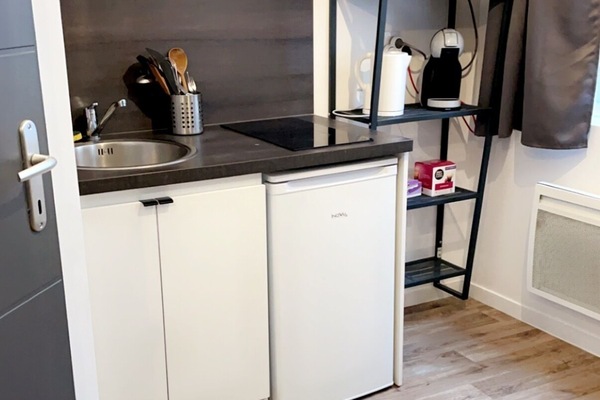 Refrigerador, microondas, horno, placa de cocina