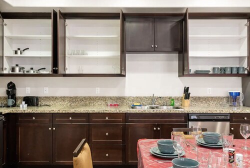 Grand Opening Themed Condos, Home Close to Disney
