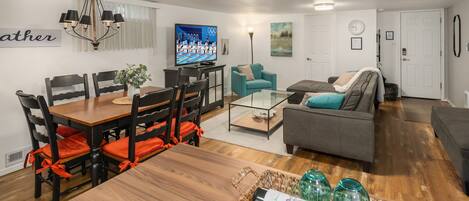 Smart TV, DVD player