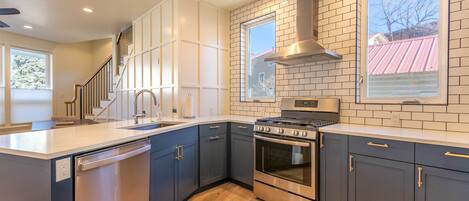 Kühlschrank, Küchenrolle