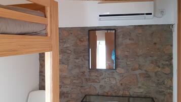 Chambre Double | Wi-Fi gratuit, draps fournis