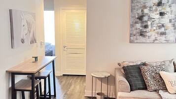 Smart TV, fireplace, table tennis, books