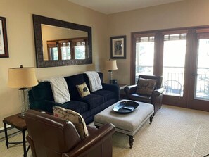TV, fireplace - Ski In Ski Out In The Heart Of Beaver Creek (Beaver Creek)