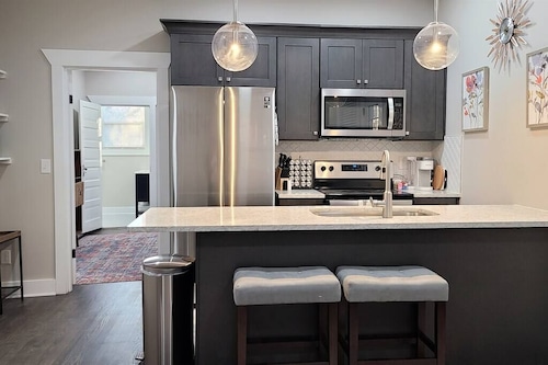 West End Gem on Sunset