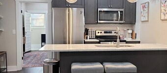 West End Gem on Sunset