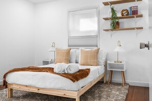 5 chambres, bureau, fer et planche à repasser, Wi-Fi gratuit