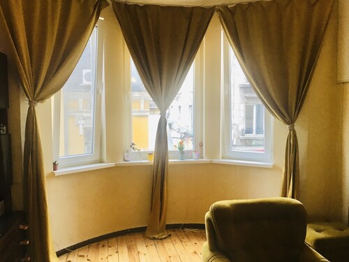 French apartment in the heart of the city 