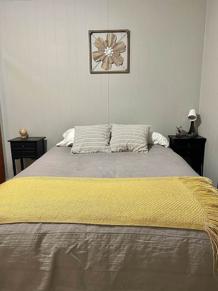 Munising Lakeview Getaway Munising Vrbo