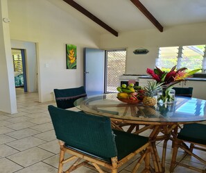Dining - Mango Cottage with AC, Unlimited Wifi, Plunge pool (Ngatangiia District)