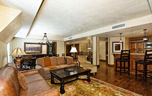 Flat-screen TV, fireplace