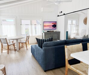 Smart TV, books - Laguna Beach House - steps from the sand! (Laguna Beach)