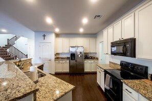 Fridge, microwave, oven, stovetop - Spacious Updated Gem in Perfect Quiet Neighborhood Location off the 303 & HV (Peoria)