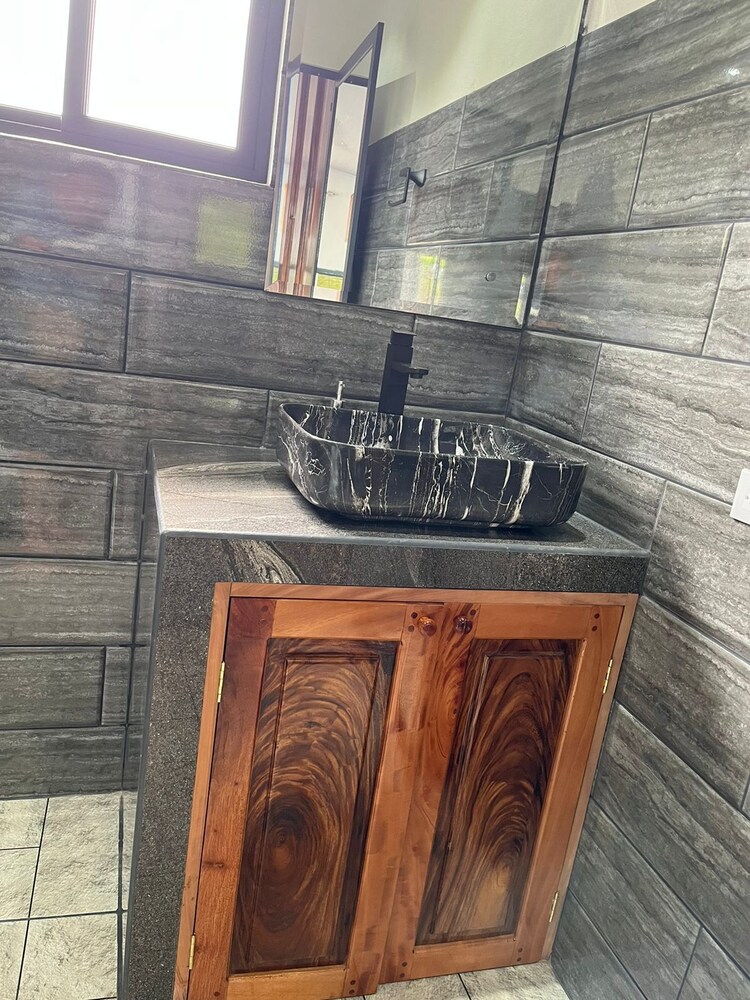 Beautiful Horizon House Sierra Vrbo