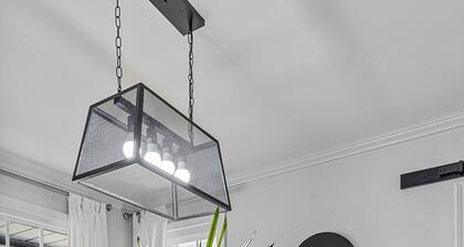 Shreveport, Broadmoor area 4 bedroom family group home