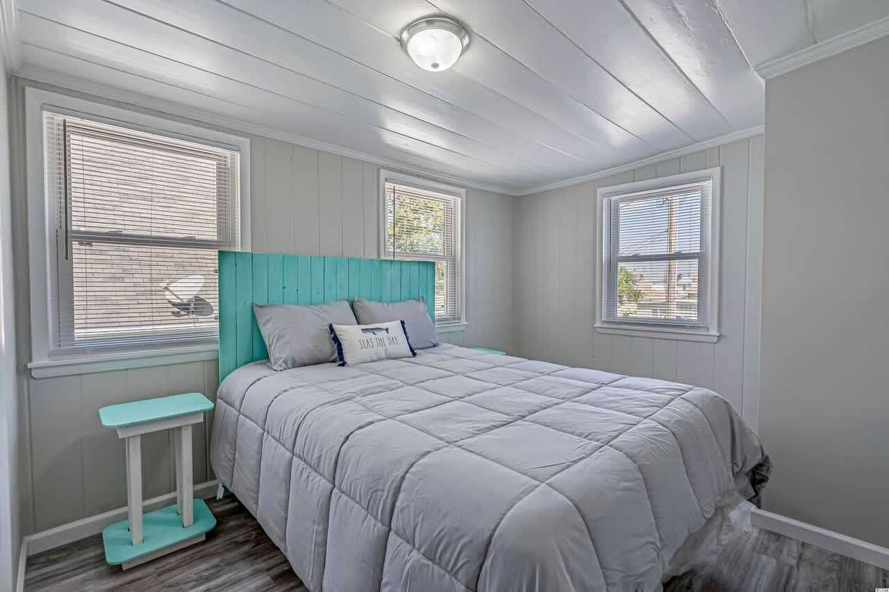 6 bedrooms, free WiFi, bed sheets
