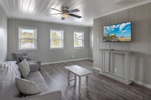 Unclassified image, 5 of 29, button