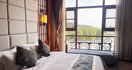 Yingzhigu Holiday Hotel