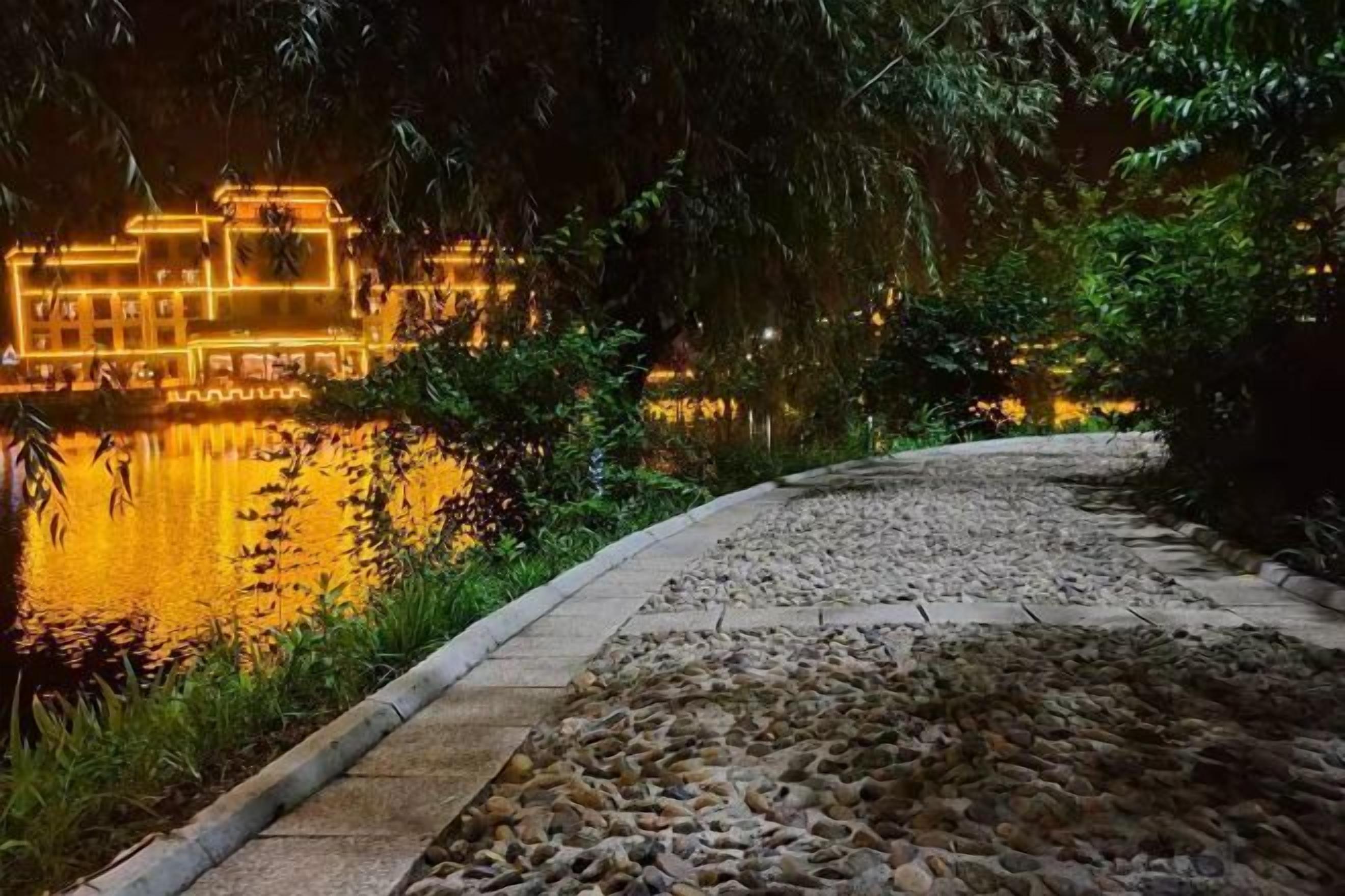 Khuôn viên nơi lưu trú