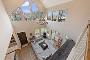 Smart TV, videojuegos y libros 