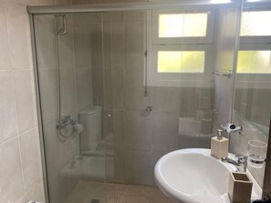 Dusche, Bidet