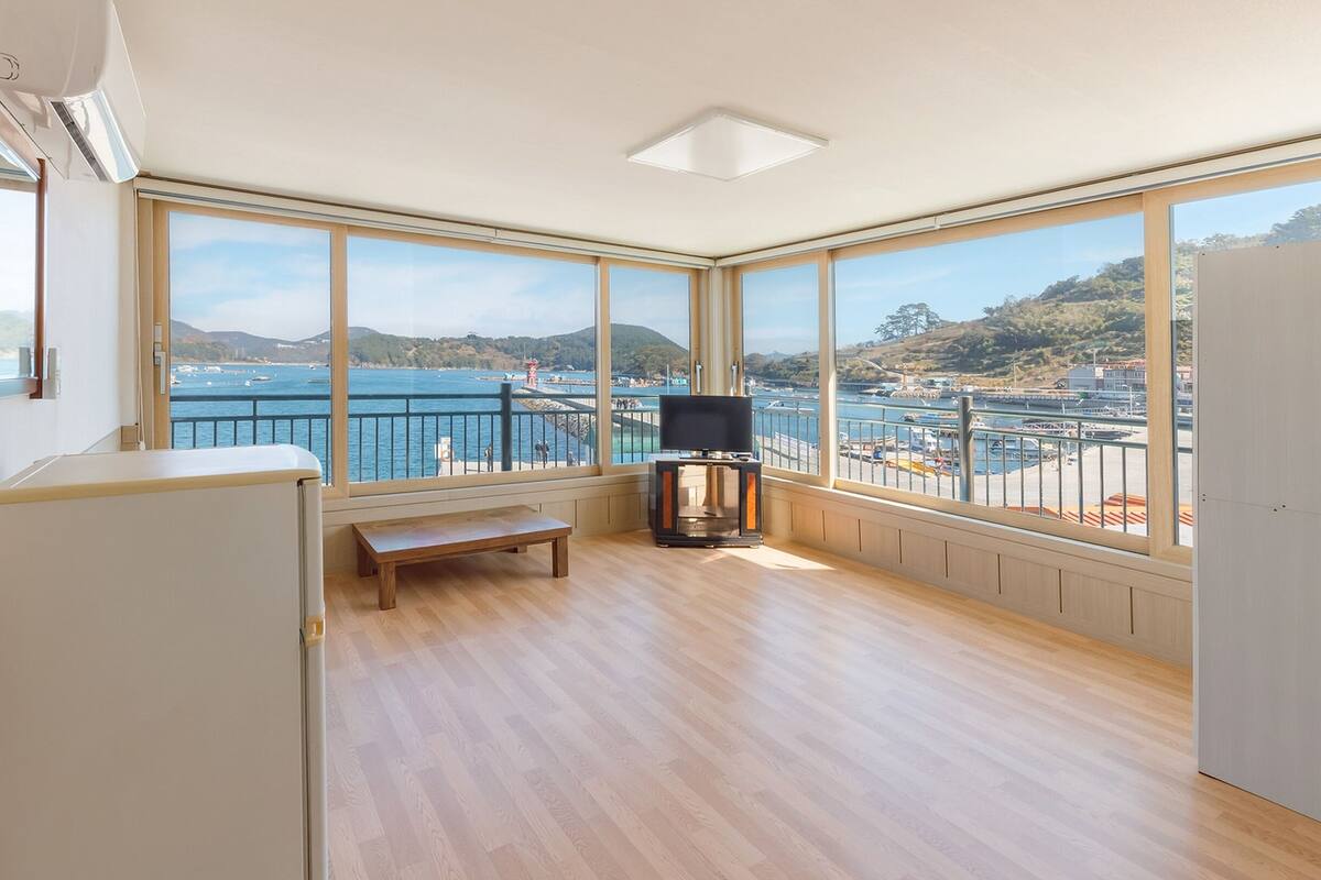 Quarto básico, 1 quarto (Eco secondfloor 2) | 1 quarto, Wi-Fi de cortesia
