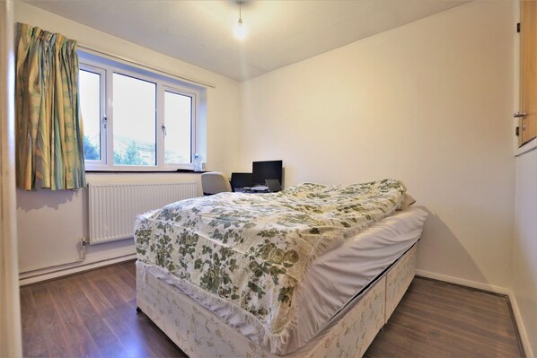 2 Schlafzimmer, WLAN, Bettwäsche