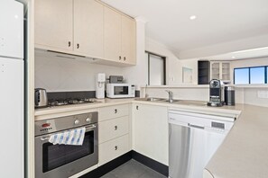 Fridge, microwave, oven, stovetop - Gorgeous Beach and Ocean Views - Located right on the Beach (Moana)