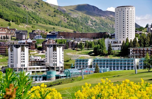 Exterior - Teleo 115 Ski In - Ski Out 50m, Sestriere, Italy (Sestriere)