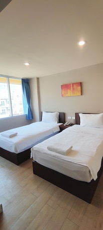 Standard Twin Room | Free WiFi, bed sheets