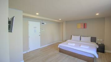 Habitación doble estándar, 1 cama King size | Wifi gratis y ropa de cama